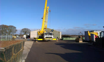 Now, that's a BIG crane....